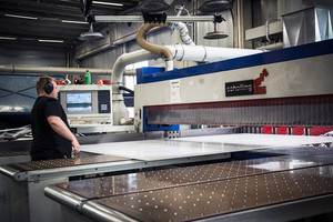 Kapping av plastplater_1276x850 Kapping av plastplater_1276x850